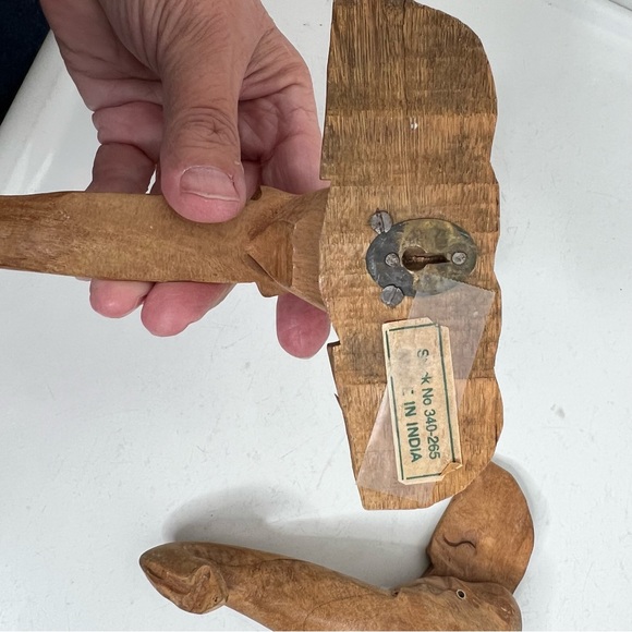 Wooden elephant hooks set of 2 - Picture 11 of 14